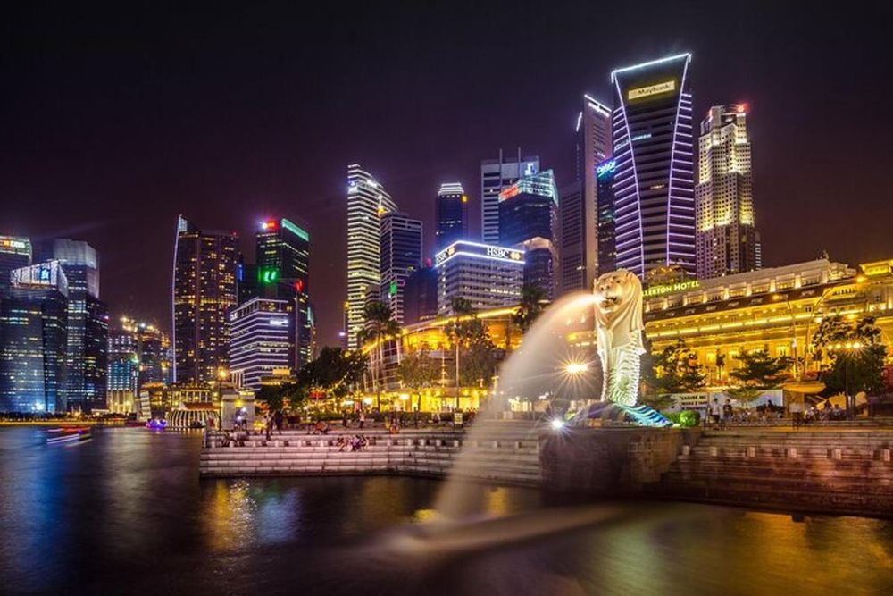 Experience Singapore’s racing scene with Booking.com